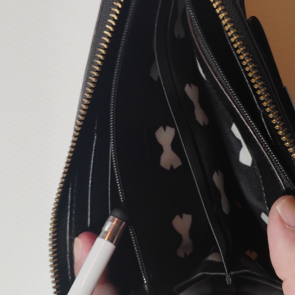 kate spade Cream and Black Striped Patent Wallet - Picture 6 of 10